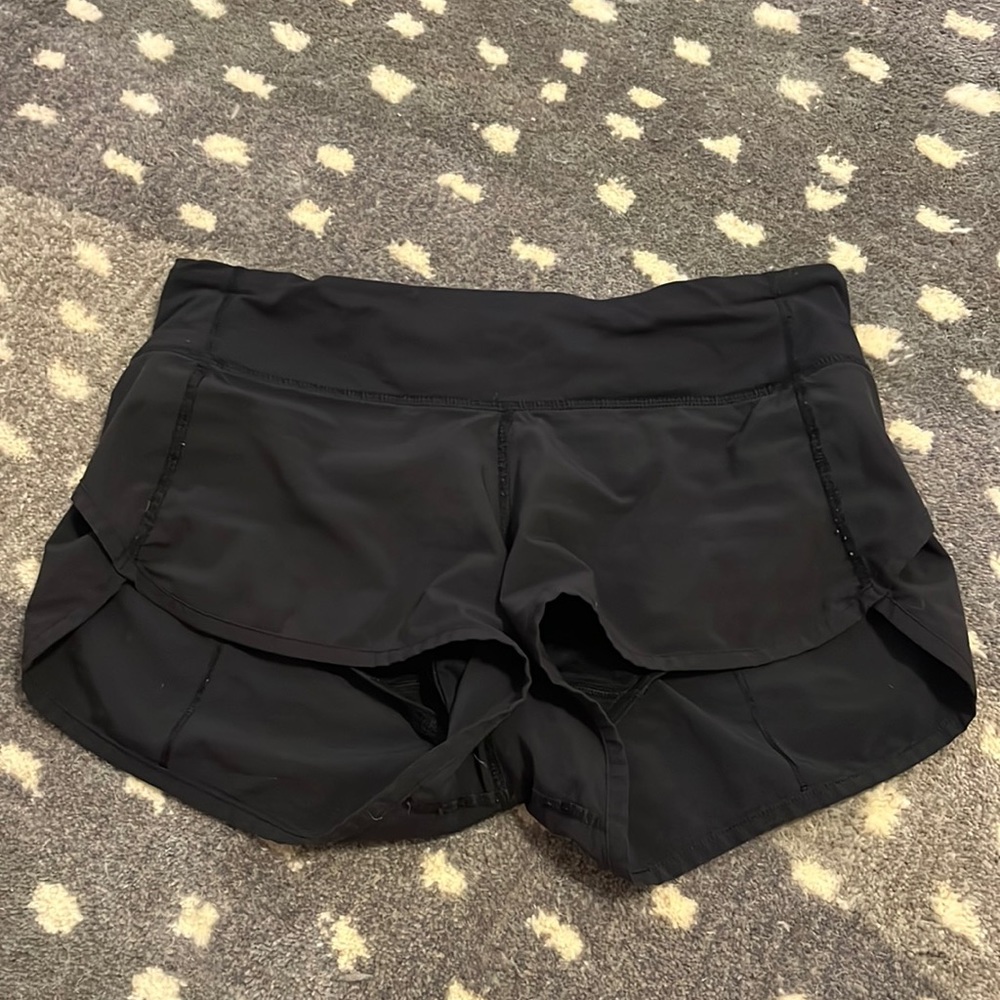 Black lulu speedy shorts